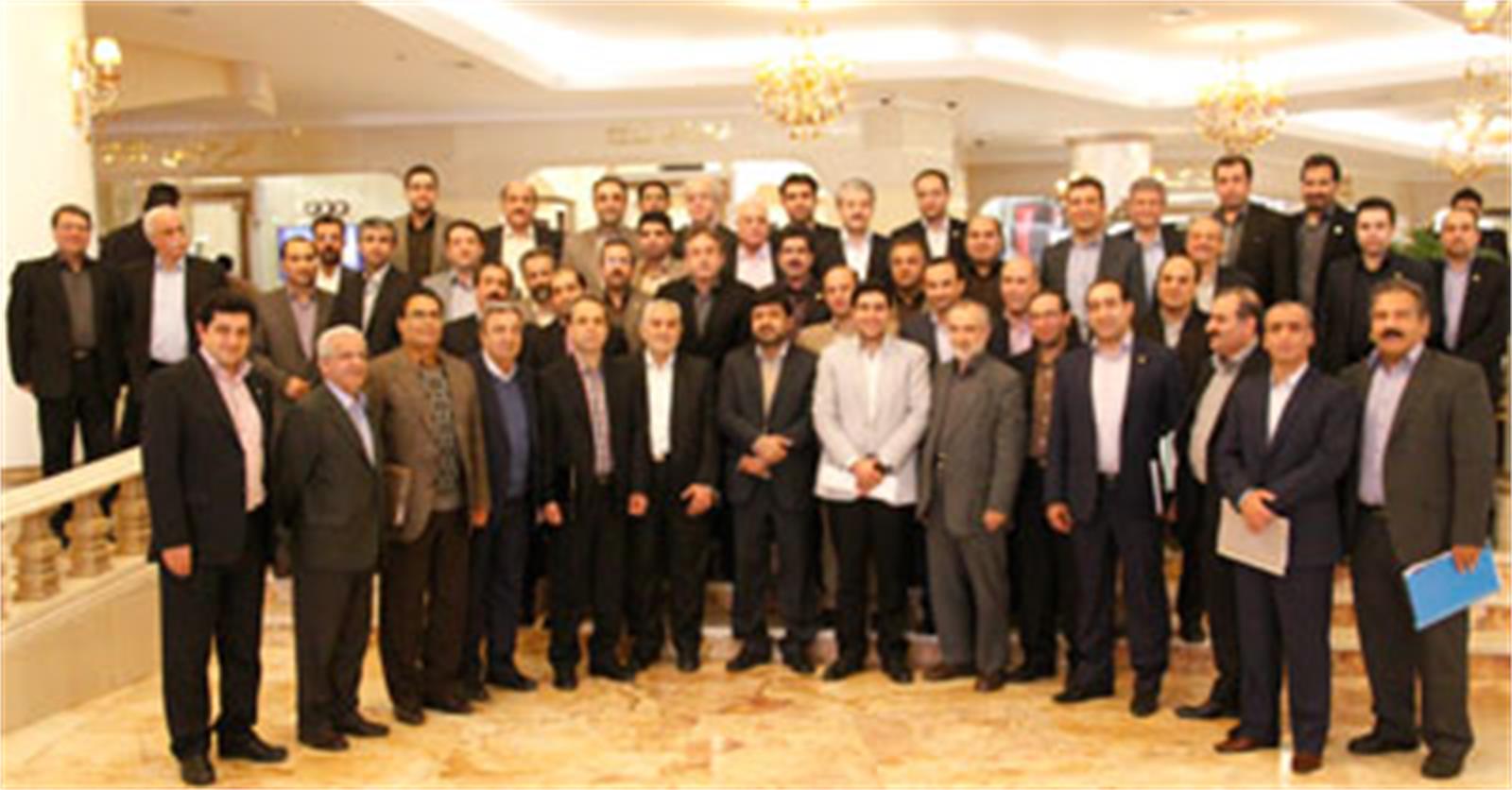 بررسی راه های ارتقای سهم بازار در نشست مدیران بانک سینا